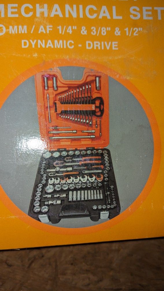 Brand New Bahco 138 PC. Socket & Mechanical Set S138