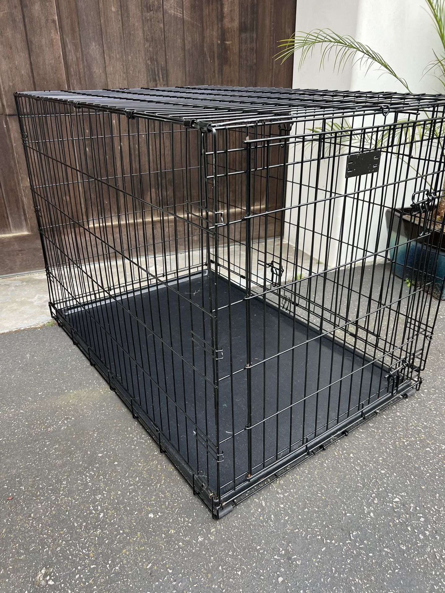 42” Dog Crate With Double Doors And Divider 
