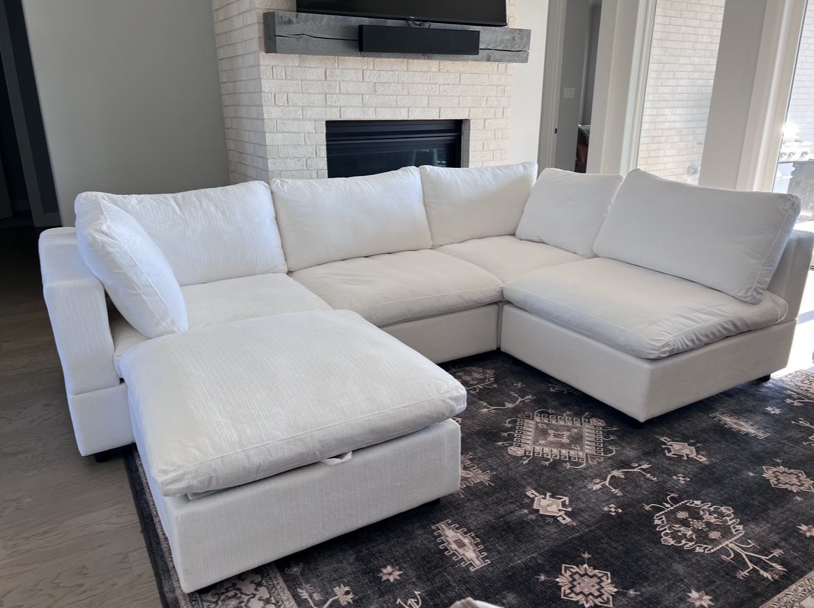 Brand New Modular Cloud Couch Sectional - Delivery Included 