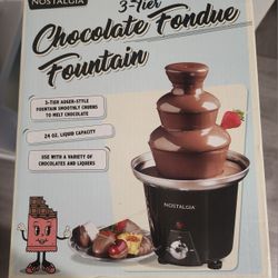 chocolate fondue fountain