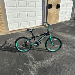 GIRLS BIKE- GOOD CONDITION