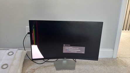 Dell 32 Curved Monitor – Damaged Screen