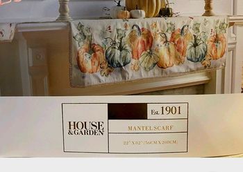 House Garden Fall Pumpkin Mantle Scarf