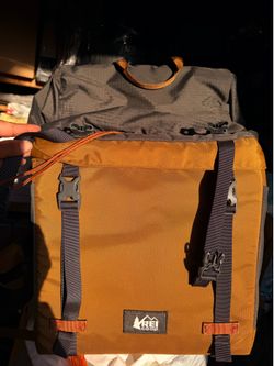 Rei backpack for hiking or beach