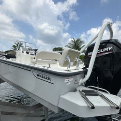 2023 Boston Whaler 17’ Montauk