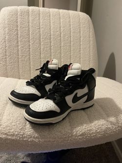 nikes 
