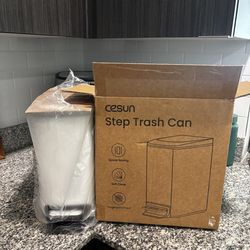 Step Trash Can