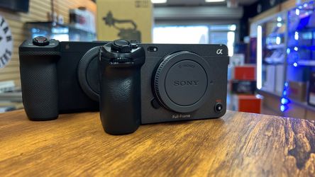 Sony FX3A. Open box