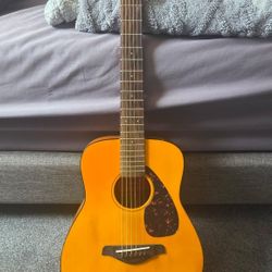 Yamaha FG-Junior JR1 3/4 Size Acoustic Guitar