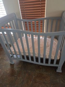 Baby mini cribs