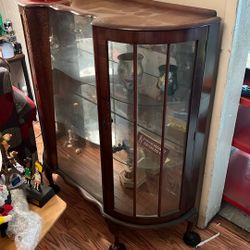 Decanter cabinet