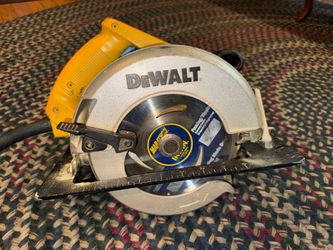 DeWalt DW362 7-1/4” 15-amp corded circular saw