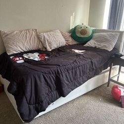 ✨ White Faux Leather Twin Bed w/ Trundle — Great Condition ✨