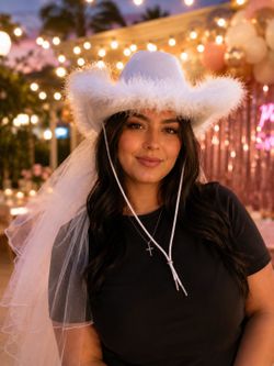 White Cowgirl Hat with Veil – Bridal Party Hat