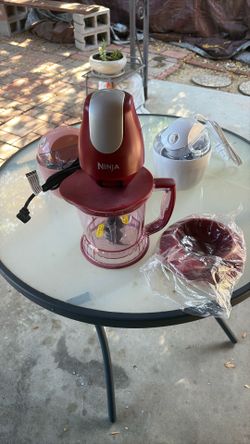 Ninja drink, mixer chopper red