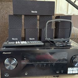Pioneer VSX-522 Receiver with Speaker