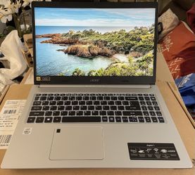Acer Aspire Laptop (Silver) - 15.6” - 256GB SSD - 8GB RAM