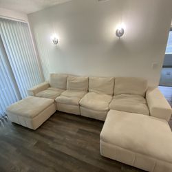 Upholstered Sectional Couch 