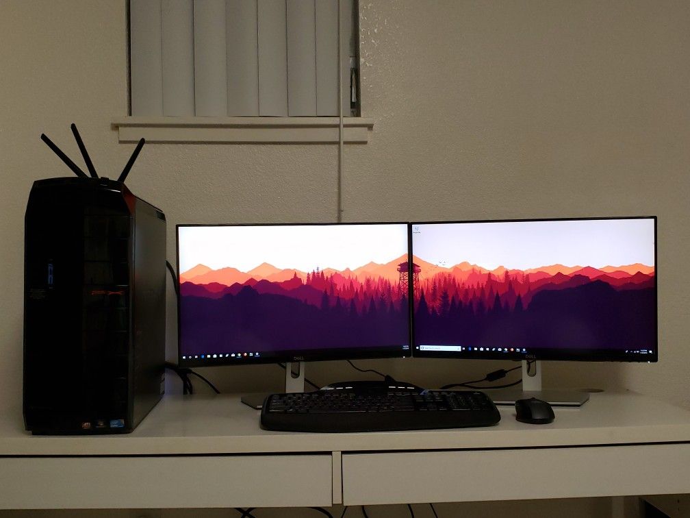 Gateway FX 6840-15e Gaming Desktop with Dual Monitor Setup