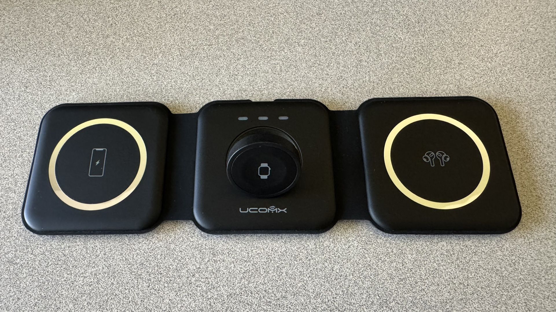 3 in 1 Charging Station for Multiple Apple Devices