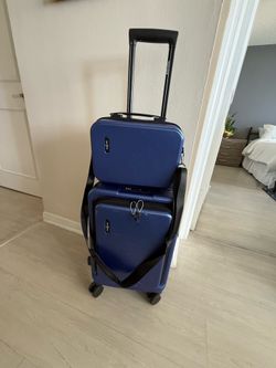 Carry on luggage set
