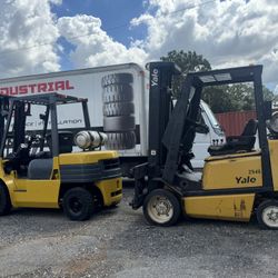 Forklift  6000 LBS