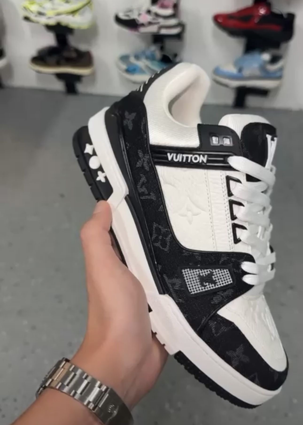 Lv Trainer 