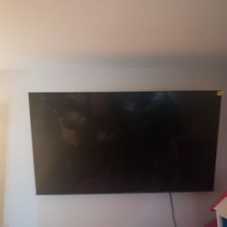 75 Hisense Smart TV 