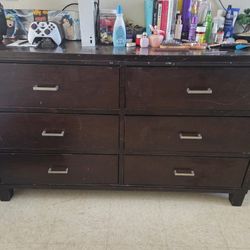 6 Drawer Dresser  & 3 Drawer 2 Sides Dresser
