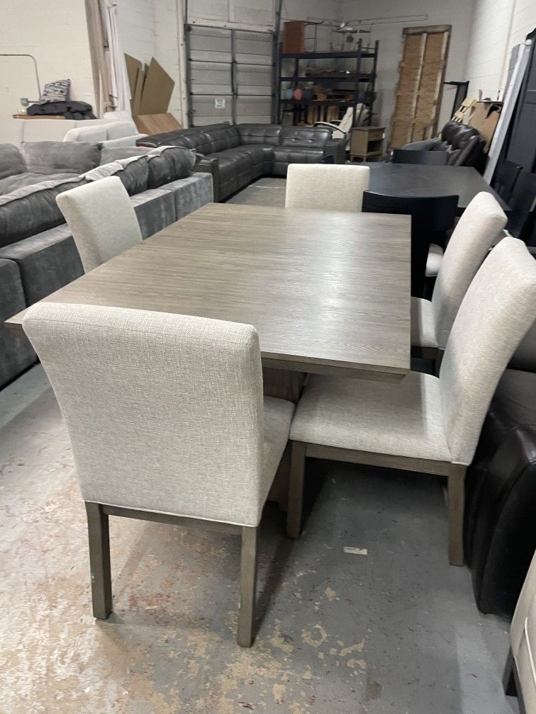 Goodwin dining set with table and six chairs