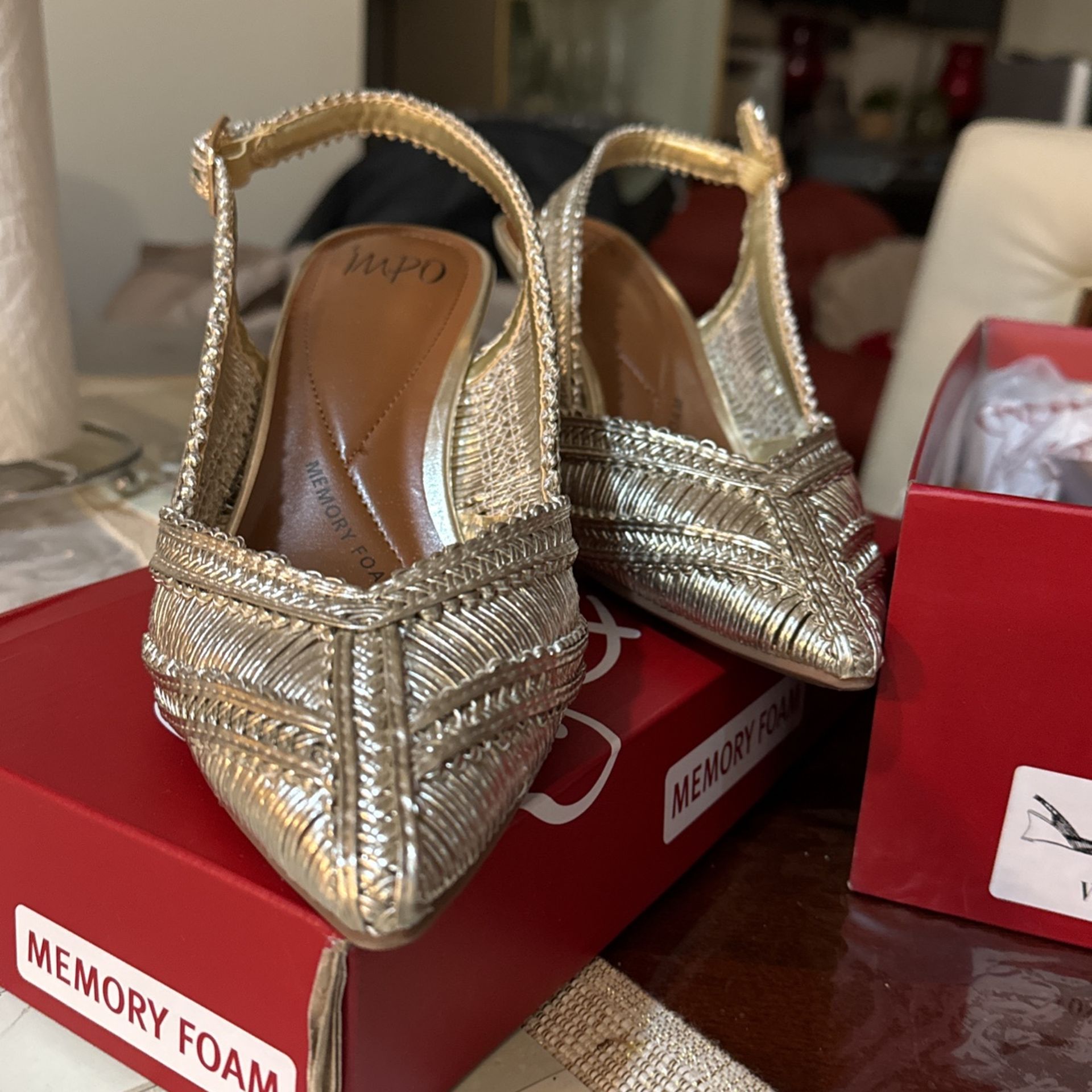 gold dress heel shoes