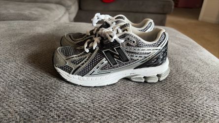 New Balance 1906