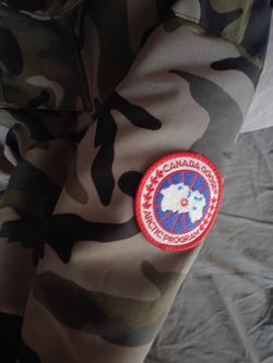 sale! 100% genuine Canada Goose brand Men’s Jacket Goose Down YKK Zippers Parka