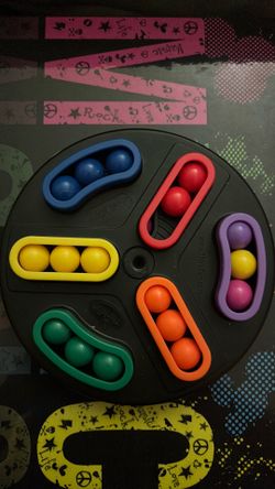 Back spin brainteaser puzzle