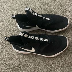 Nike Flex Size 5y