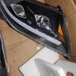 Fits 2007-2011 Honda CRV CR-V Black Projector Headlights LED Strip Lamps 07-11