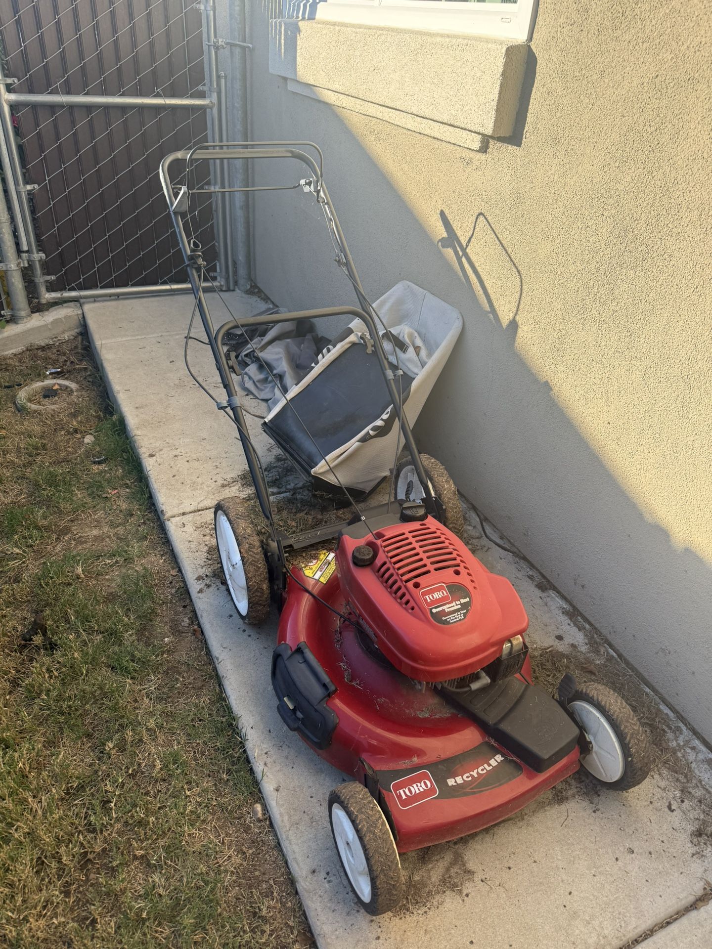 Toro 4 Cycle Lawnmower