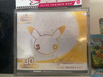 Pokemon Center 30th Anniversary etb