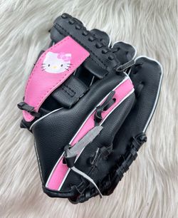 Hello Kitty Girls T ball Glove Size 9.5” (Right Hand Throw) Black & Pink