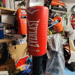  Punching bag  Like New  Pick Up 