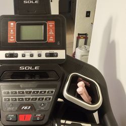 Treadmill Sole F63