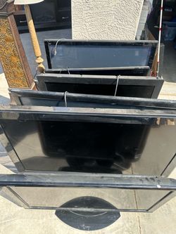 Lot of Flat Screen TVs – Sharp Aquos and Others