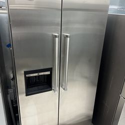 Viking 42” Built In Refrigerator 2yr Warranty