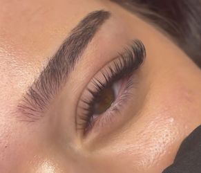 Natural/wet Set Lashes