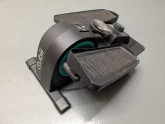 Cubii F3A2 Compact Under Desk Elliptical Exercise Workout Machine w/ Display EUC