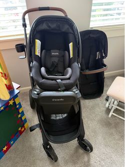 Even Flo Stroller $250