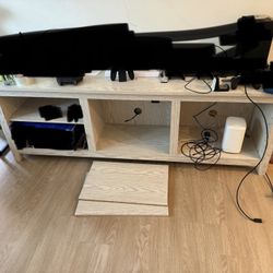 TV Stand / Media Console – Light Wood Finish