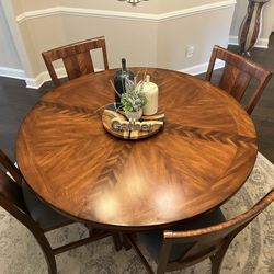 Stunning High-End Solid Wood Mahogany Veneer Dining Table + 6 Chairs