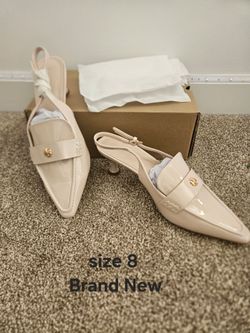Womens Size 8 brand new in box heels
