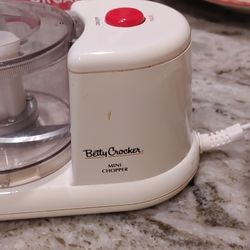 Mini Chopper 1-1/2 Cups Betty Crocker